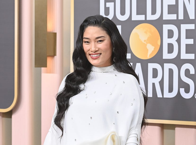 Chloe Flower played piano at the 2023 Golden Globes, and some celebs weren't into it.