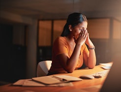 a worried person, does stress cause miscarriage ? 