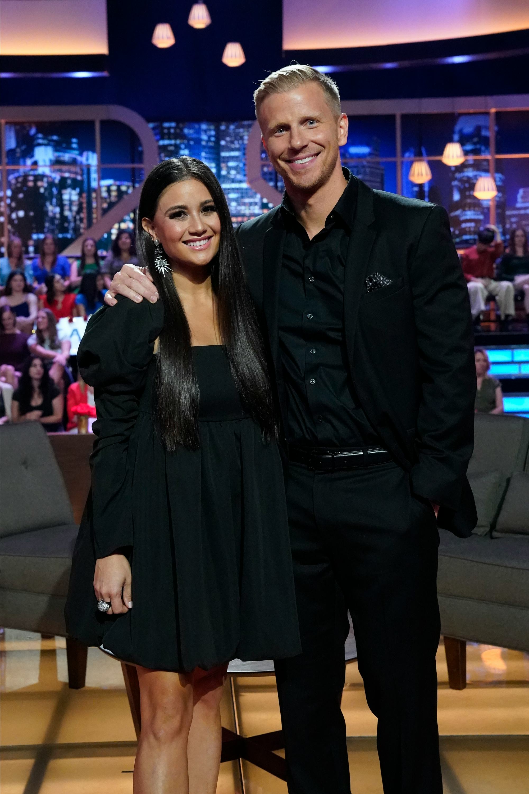 Sean Lowe and Catherine Giudici's body language is sweet.