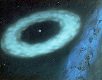 El concepto del artista ilustra el anillo de materia descubierto por el satélite astronómico infrarrojo...