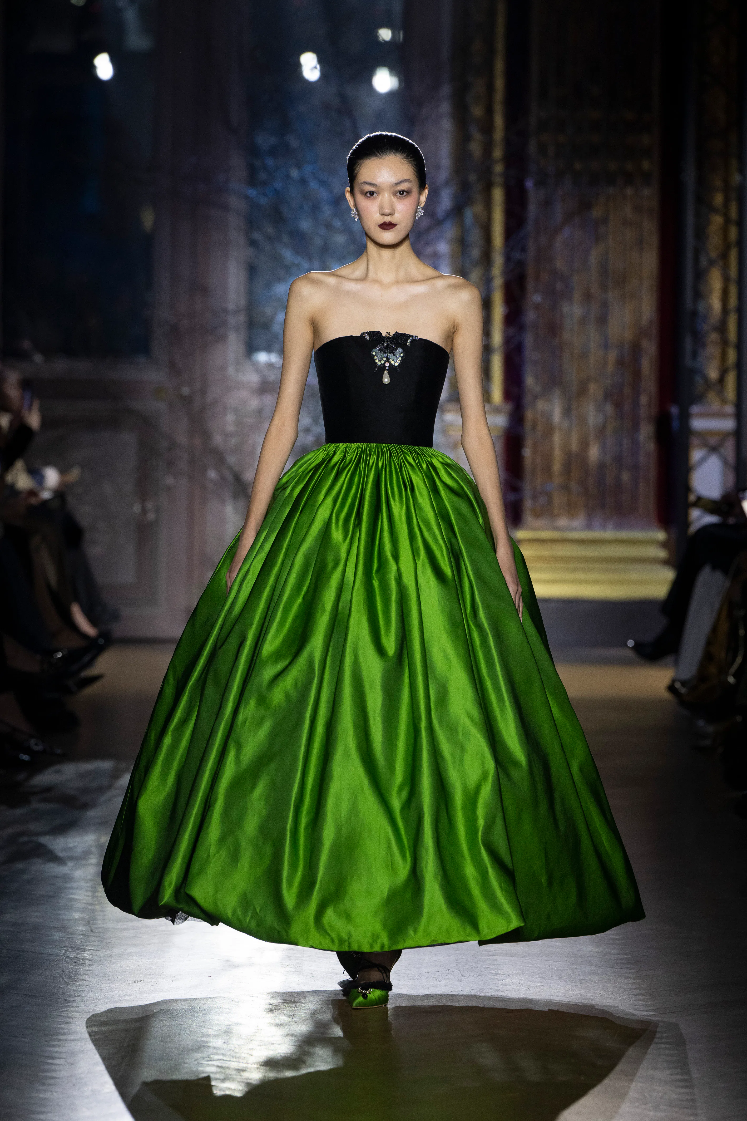 haute-couture-spring-2023-see-all-the-best-looks-to-hit-the-paris-runways