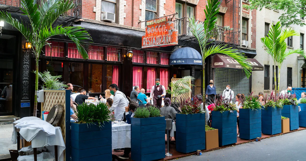 10 Celeb Date Night Restaurants In NYC Featured On DeuxMoi 10 Celeb Date Night Restaurants In NYC Featured On DeuxMoi