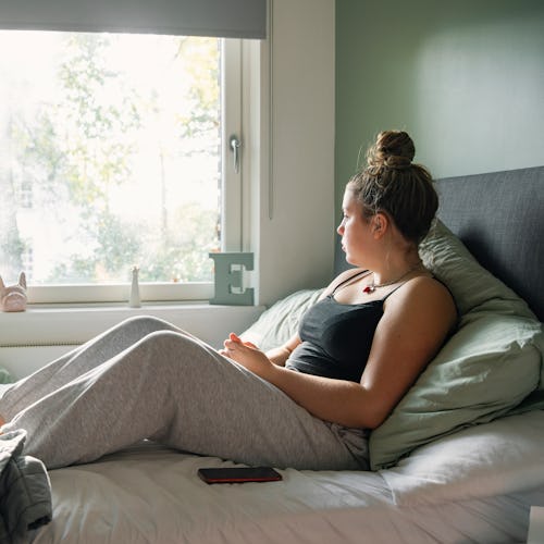 Signs that you have a toxic relationship with yourself, according to experts.