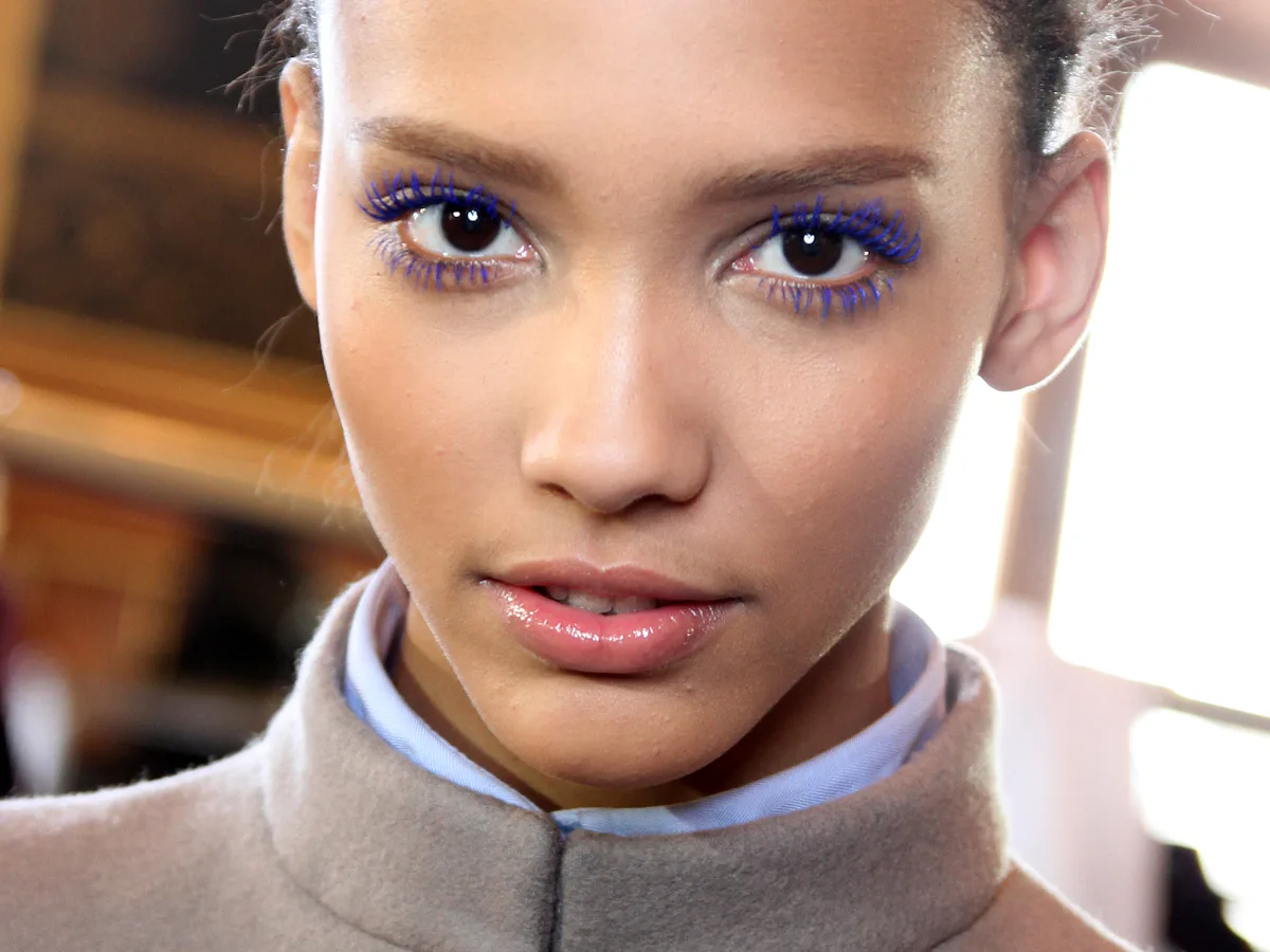 25 Fun Makeup Ideas That Will Totally Transform Your Look 46 9 Ways To Wear Colored Mascara For Bright & Bold Eyelashes