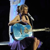 NEW YORK, NY - NOVEMBER 22:  Taylor Swift performs onstage during the "Speak Now World Tour" at Madi...