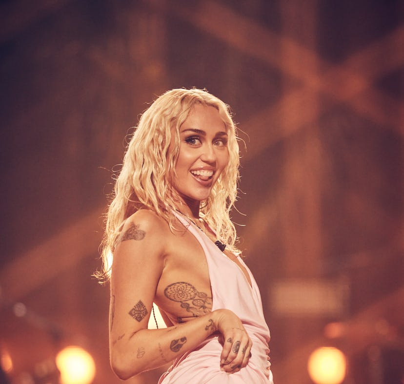 It's possible Miley Cyrus' upcoming single "Flowers" could sound like her 2013 album 'Bangerz.'