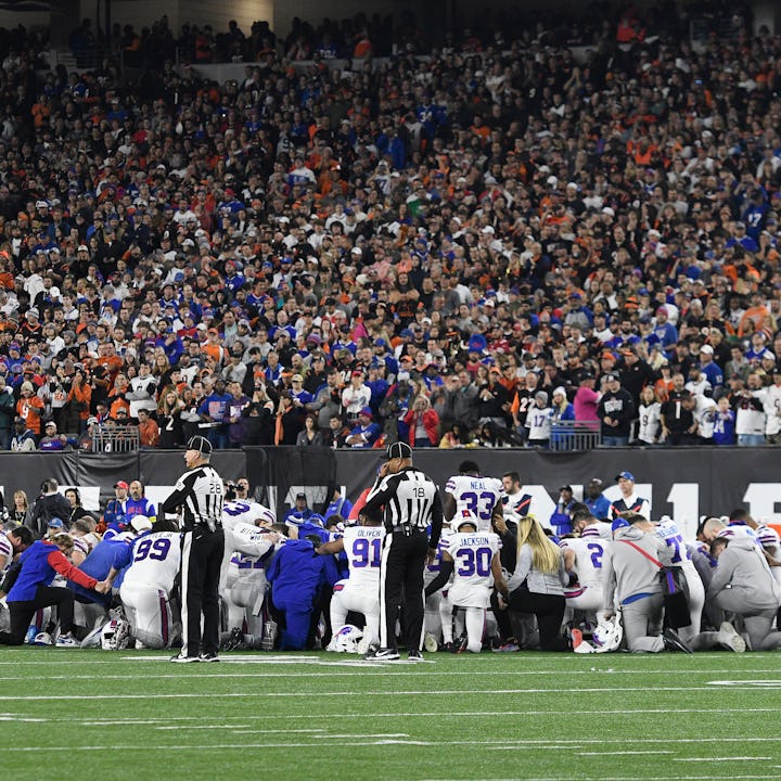 CINCINNATI, OH - JANUARY 02: The Buffalo Bills circle up as play is suspended after Buffalo Bills sa...