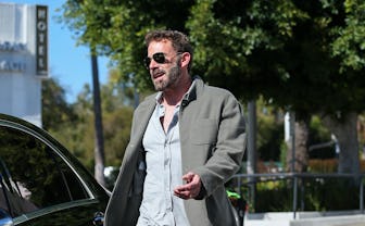 LOS ANGELES, CA - OCTOBER 29: Ben Affleck is seen on October 29, 2022 in Los Angeles, California.  (...