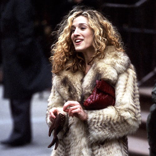 Actress Sarah Jessica Parker films “Sex and the City” on March 10, 1998 at Madison Avenue in New Yor…