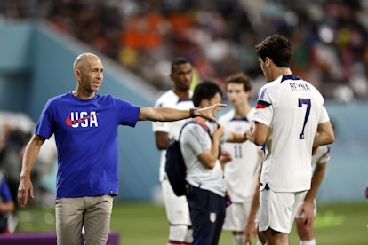 AL-RAYYAN - (l-r) United States coach Gregg Berhalter, Giovanni Reyna of United States during the FI...