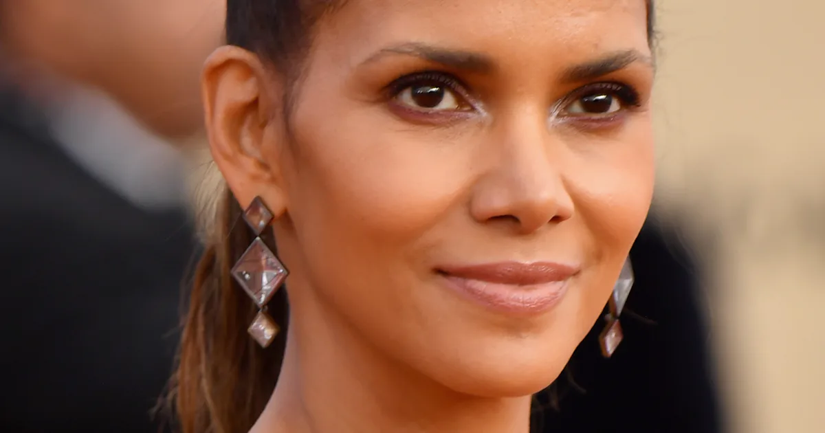 Halle Berry’s Favorite Skin Care Products Should Be On Your Radar Halle Berry’s Favorite Skin Care Products Should Be On Your Radar