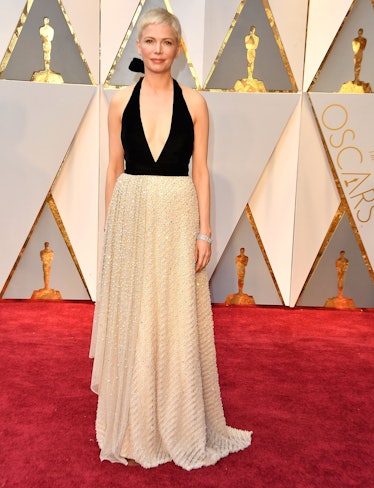 Michelle Williams arrives at the 89th Annual Academy Awards 