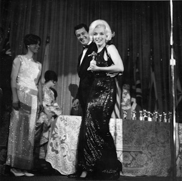 Marilyn Monroe attends the Golden Globe Awards w