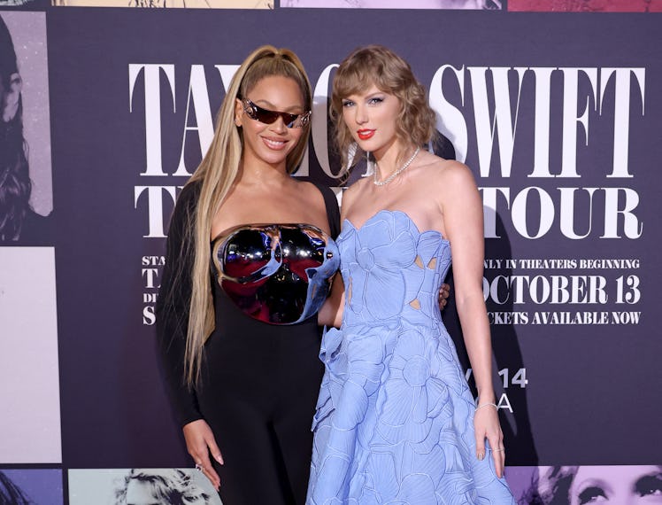LOS ANGELES, CALIFORNIA - OCTOBER 11: (L-R) Beyoncé Knowles-Carter and Taylor Swift attend the "Tayl...