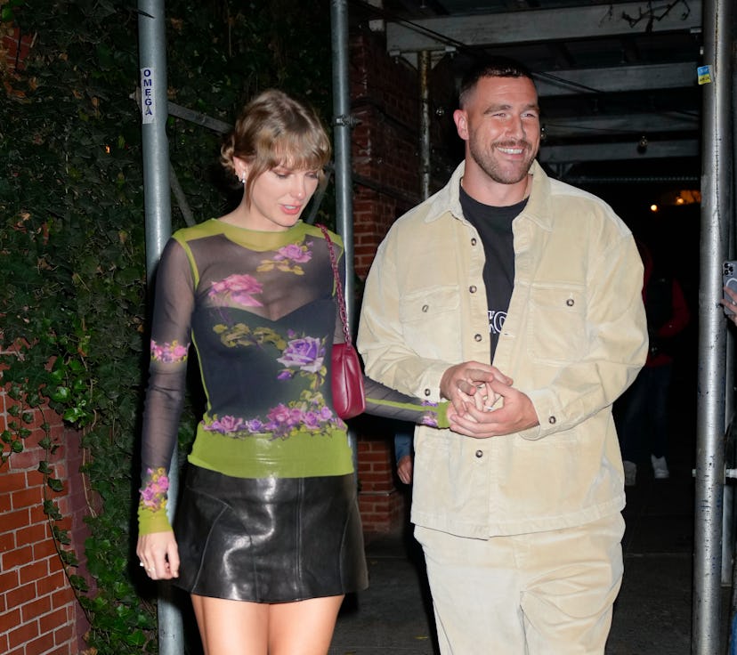 Taylor Swift wore copper eyeshadow during date night at Waverly Inn with Travis Kelce.