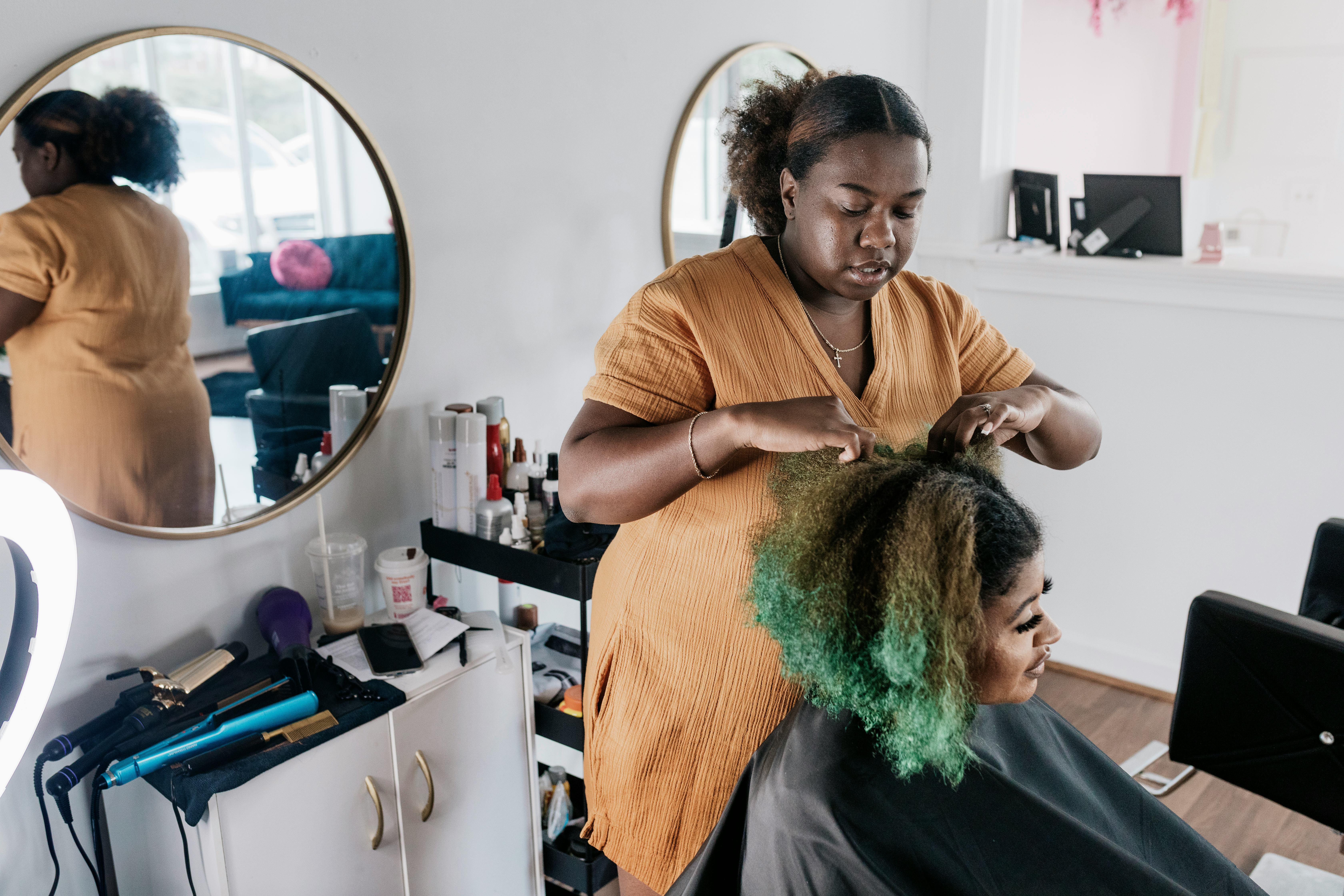 Gemini love to change up their hair color.