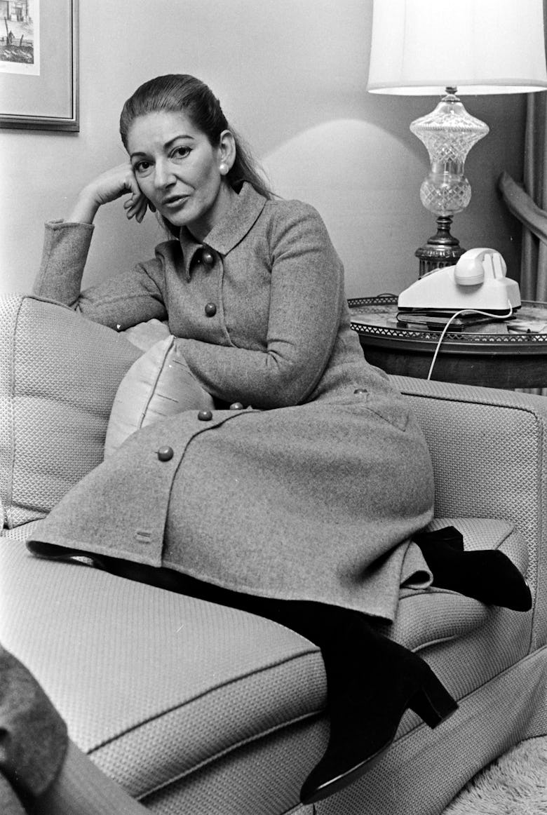 Maria Callas's Most Glamorous Fashion Moments, From the '50s Onward 22 9cc8745c 2675 4500 947c 7b4d36241100 getty 1430170932.jpg?w=390&h=581&fit=crop&crop=focalpoint&dpr=2&fp x=0.4899&fp y=0