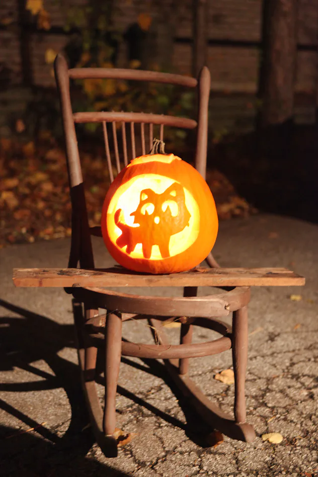 12 Easy Pumpkin Carving Ideas For Kids & Their Non-Artistic Parents