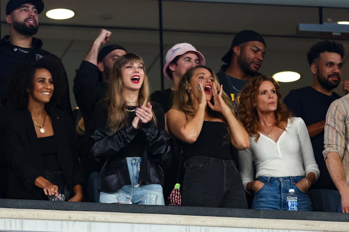 Taylor Swift watched a Kansas City Chiefs game with her friends.