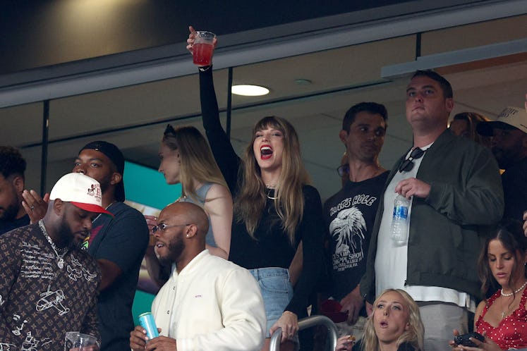Taylor Swift at Jets vs. Chiefs game