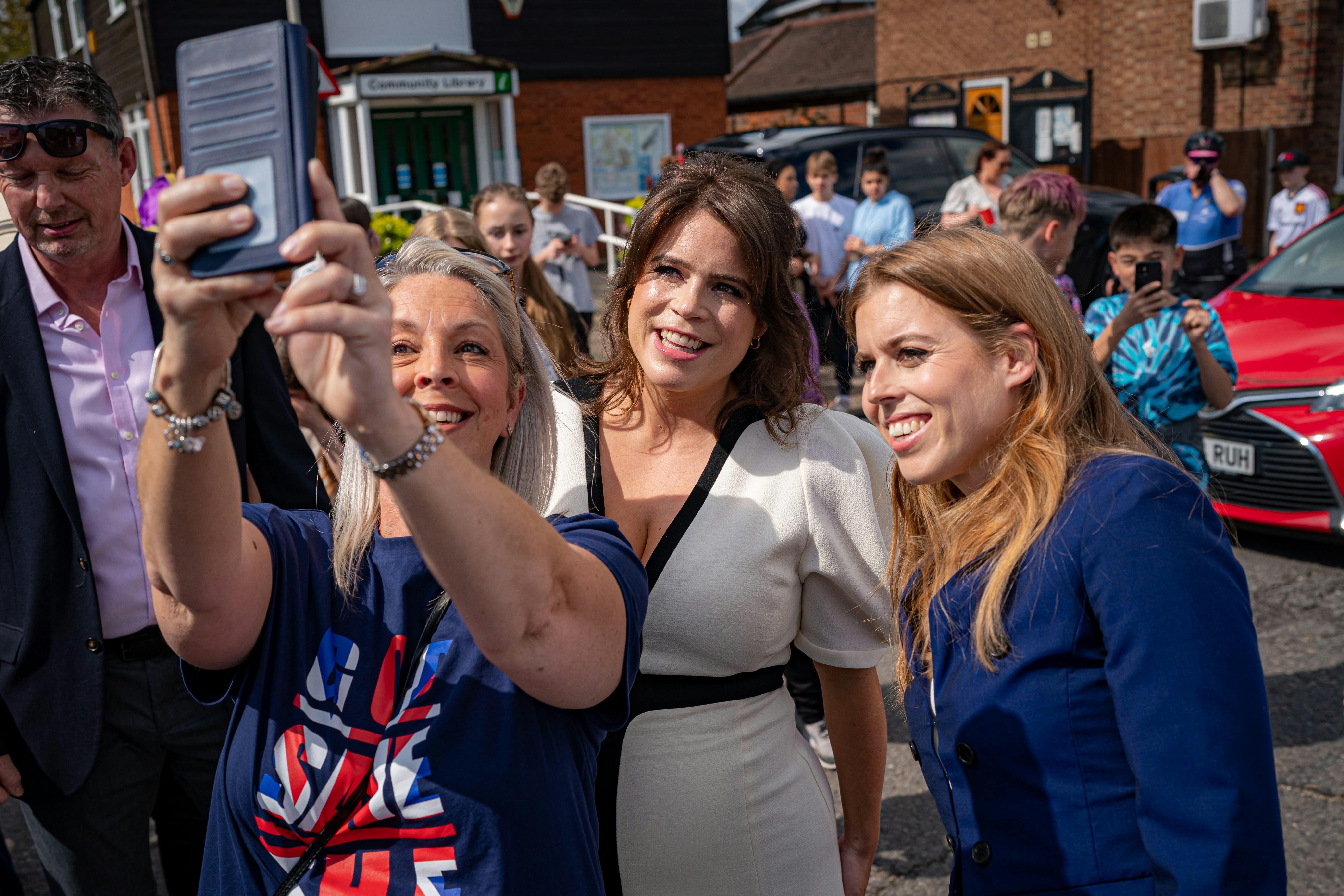 CHALFONT ST GILES, ENGLAND - MAY 07: Princess Beatrice of York (R) and Princess Eugenie of York pose&hellip;