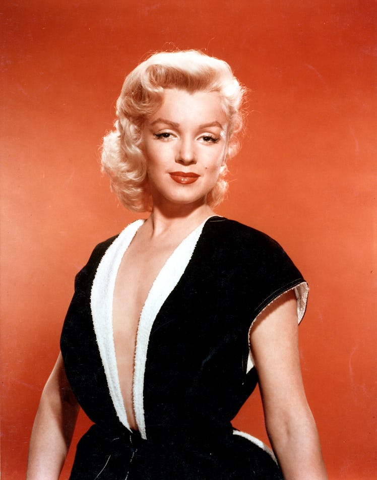 CIRCA 1951:  Actress Marilyn Monroe poses for a portrait in circa 1951. (Photo by Michael Ochs Archi...