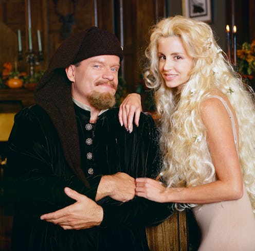 FRASIER -- "Halloween" Episode 3 -- Pictured: (l-r) Kelsey Grammer as Doctor Frasier Crane (as Geoff...