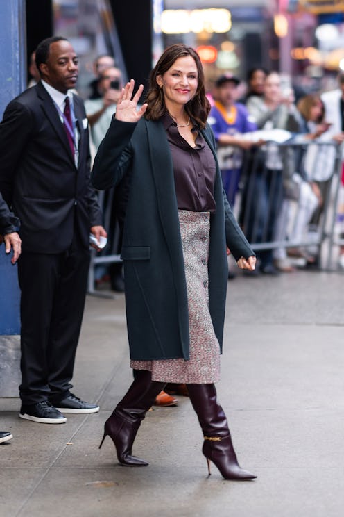 Jennifer Garner navy cardigan and ballet flats