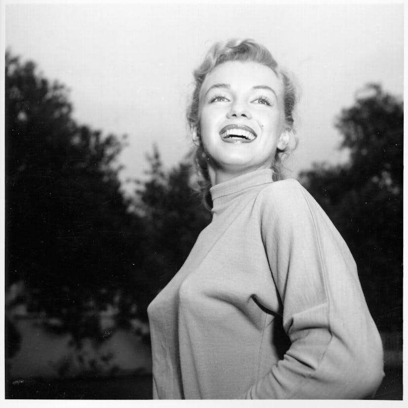 Marilyn Monroe photo session at Hollywood agent Johnny Hyde's backyard (708 w. Palm Drive)  on May 1...