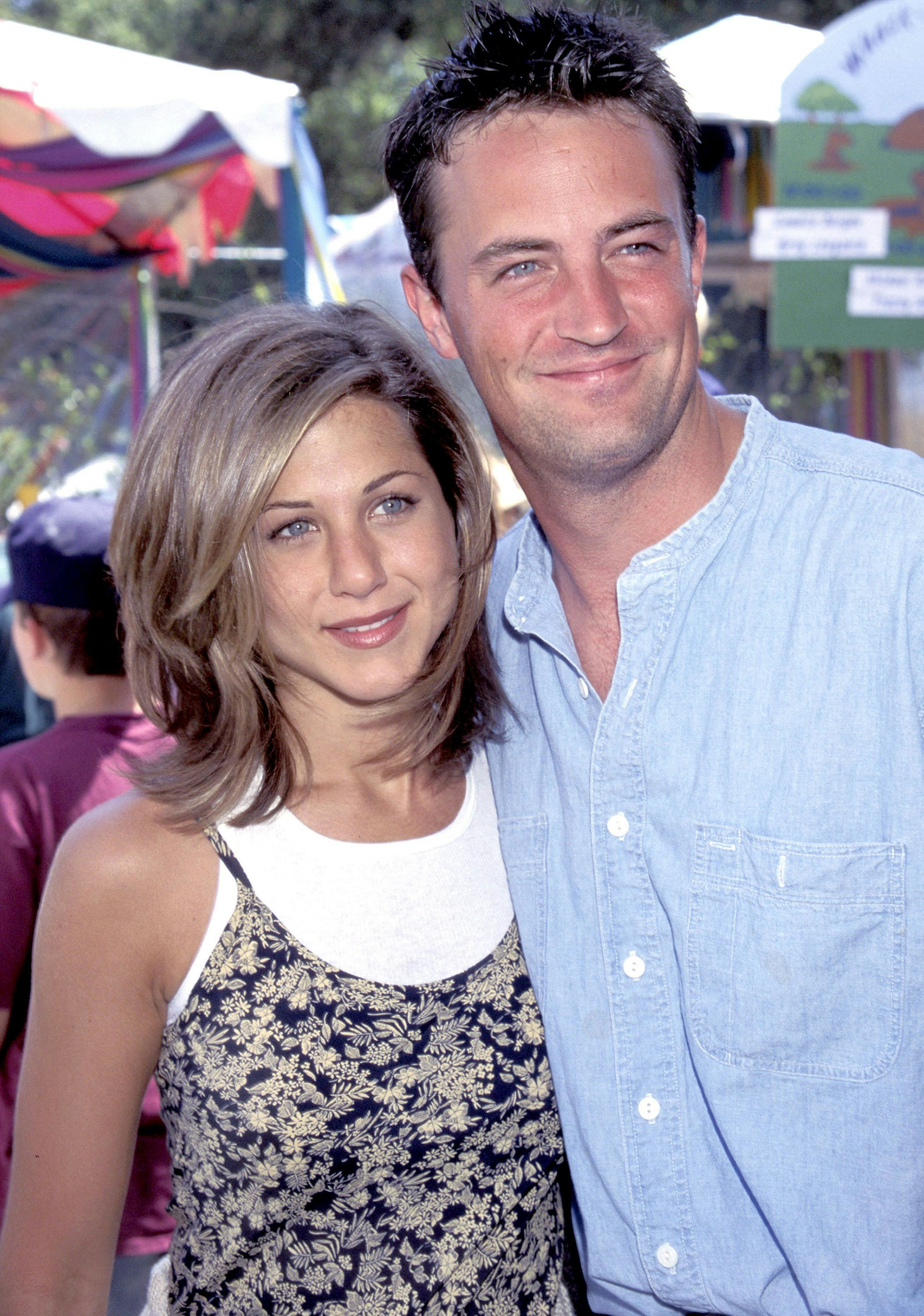 Jennifer Aniston and Matthew Perry. Photo via Getty Images