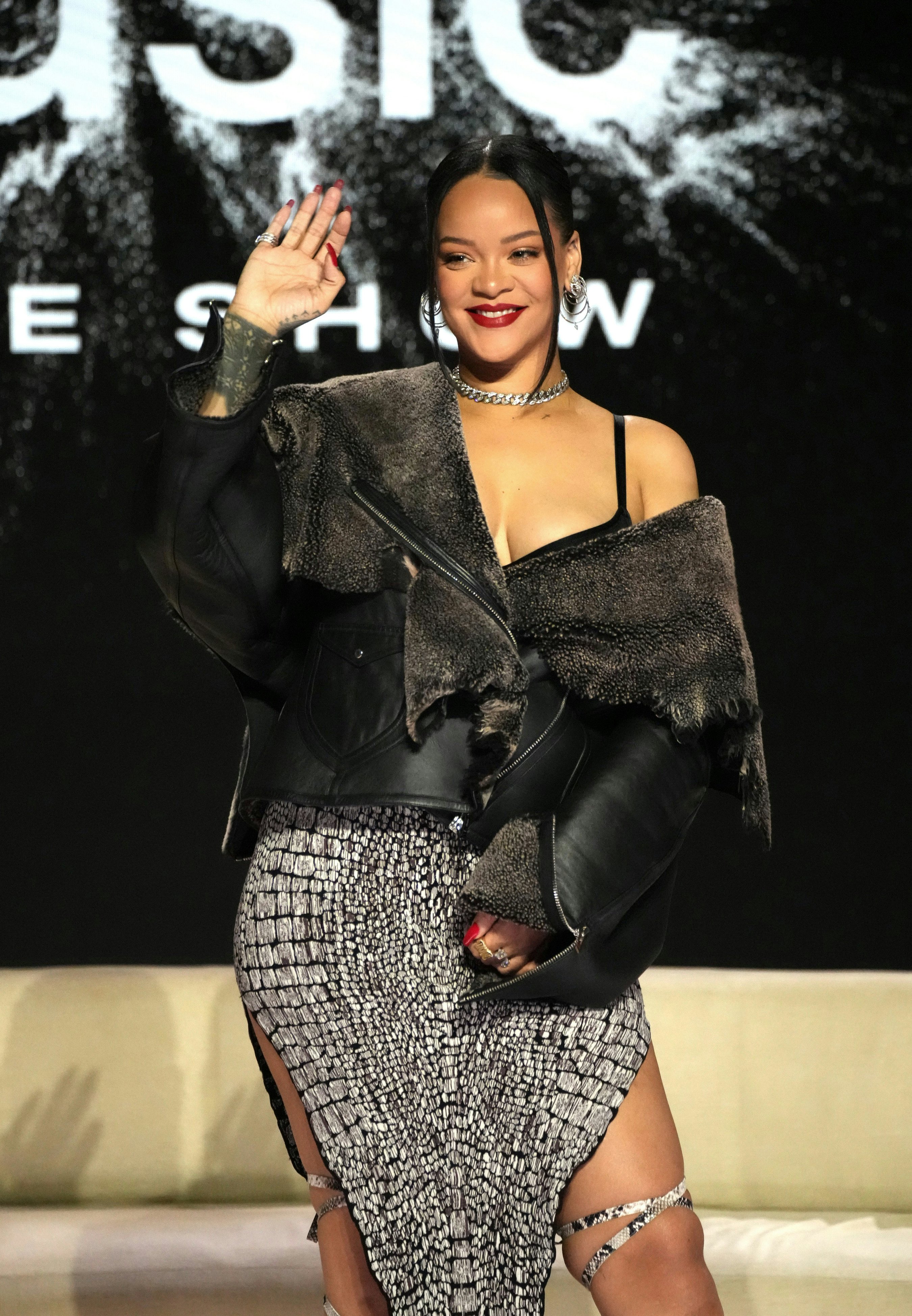 Rihanna wearing Members Only Liquid Leather Leggings - Celebrity Style Guide