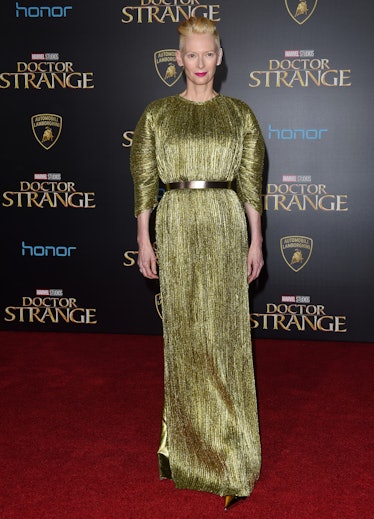 -Tilda Swinton arrives at the Los Angeles Premiere of 'Doctor Strange' -