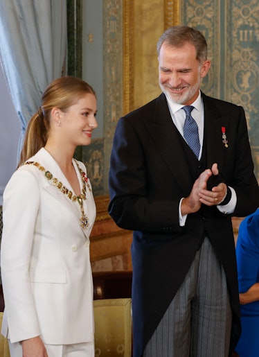 Spanish Crown Princess of Asturias Leonor receives the Spanish Order of Charles III collar from Spai...
