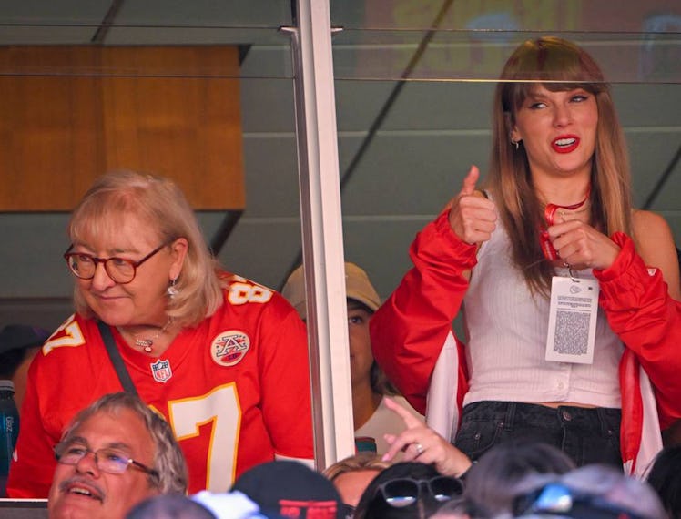 Donna Kelce, left, mother of Chiefs tight end Travis Kelce watched the game with pop superstar Taylo...