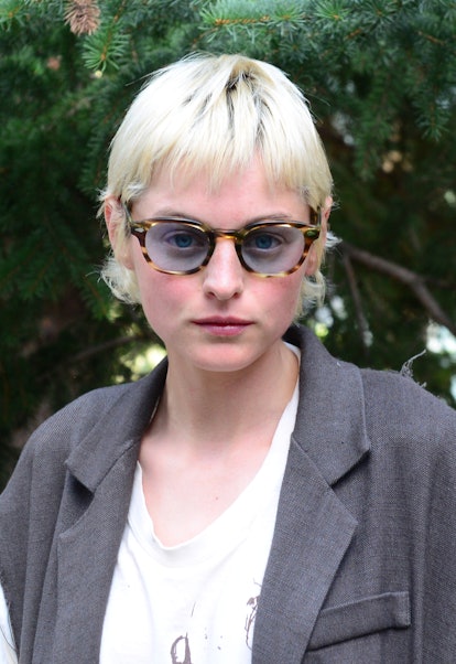 Unlock the Timeless Elegance of Ian Bowl Cut: The Trend Style That's Here to Stay - Escola Videira