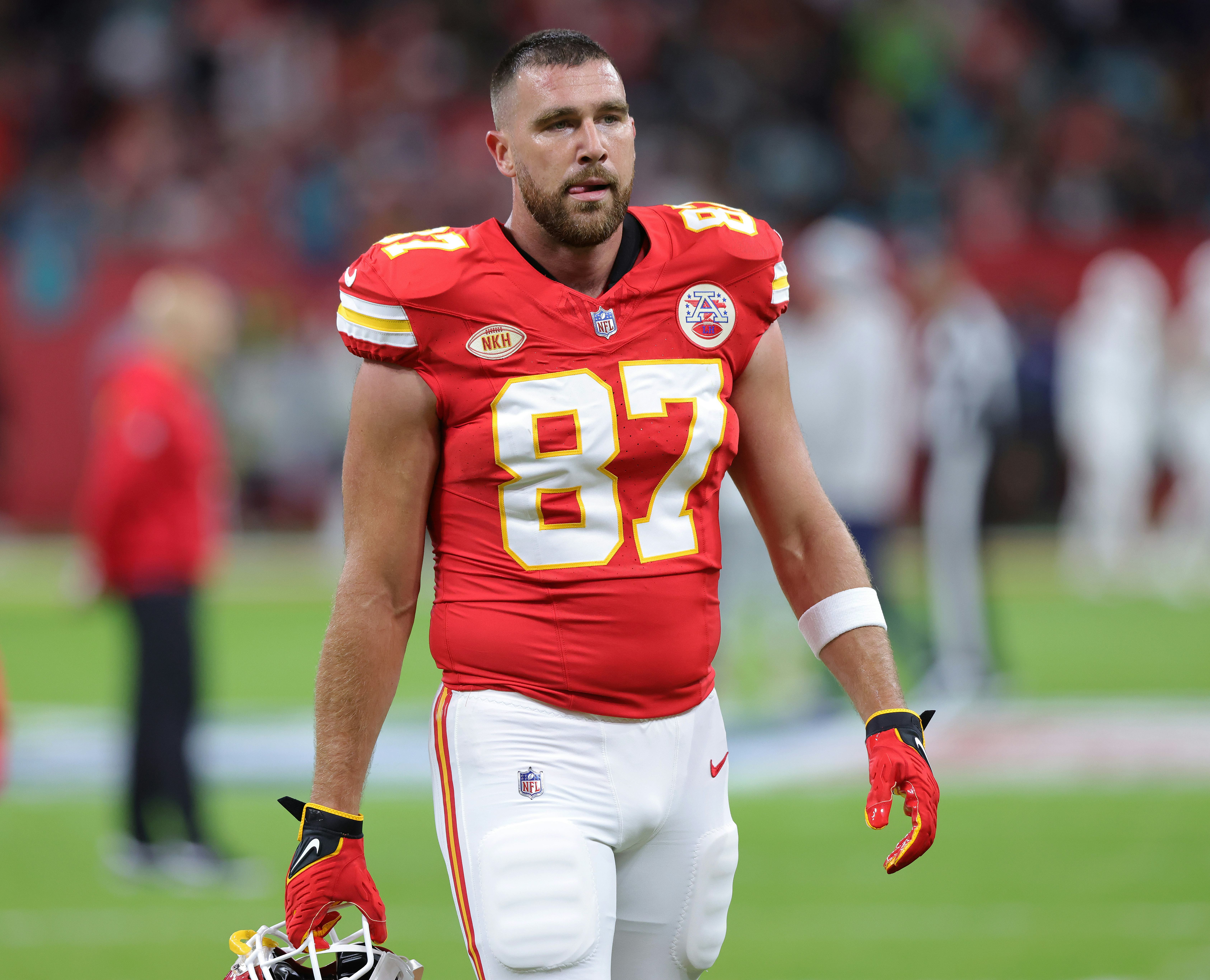 Travis Kelce Taylor Swift Eras Tour
