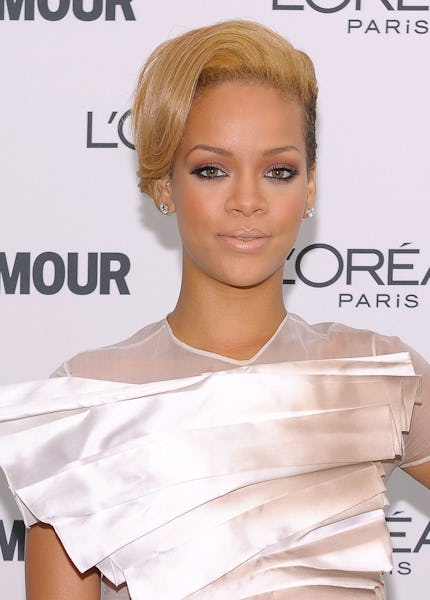 Rihanna blonde hair 2009