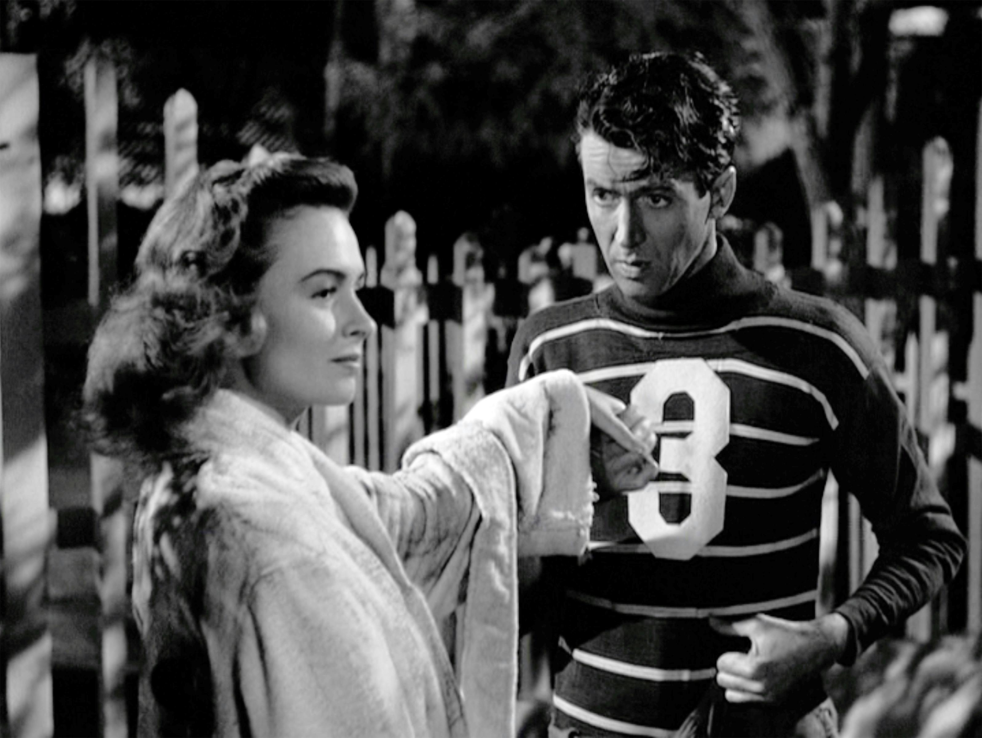 Donna Reed and James Stewart in &lsquo;It&rsquo;s a Wonderful Life.&rsquo; Photo via Getty Images