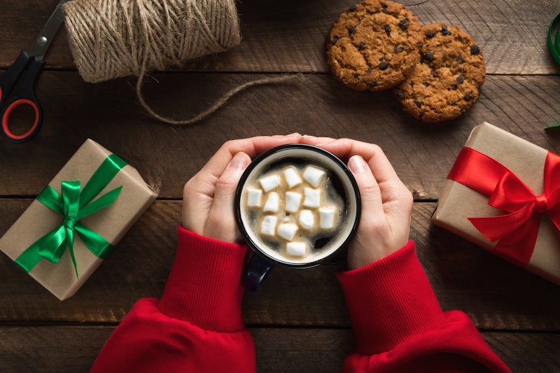 Check out these seven Starbucks holiday drink and food recipe dupes.