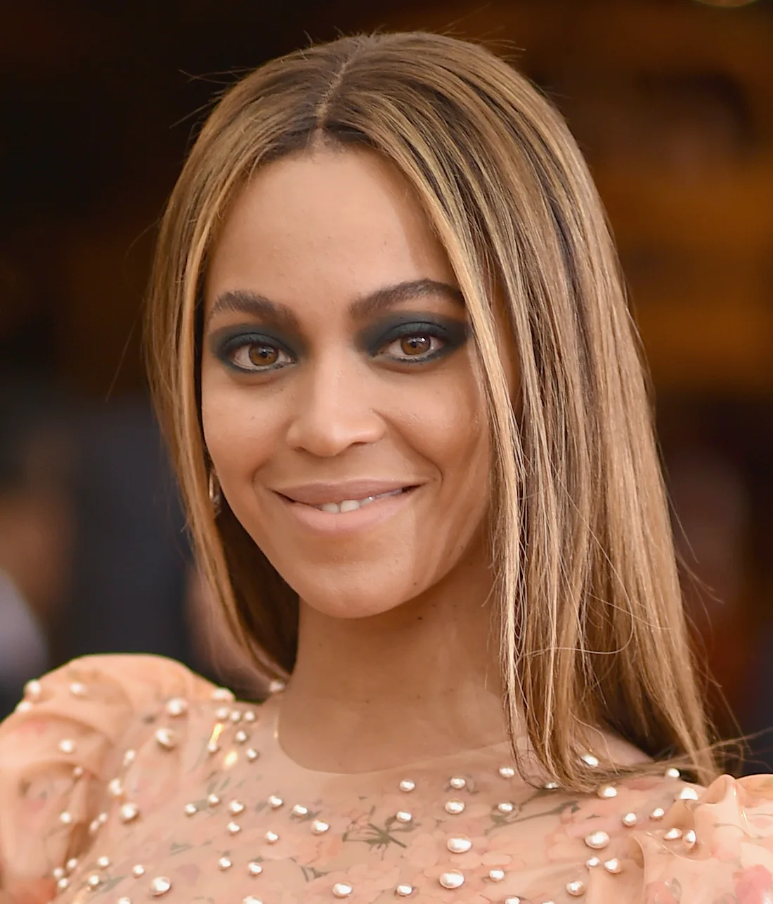 "Teddy Bear Blonde" Is The Warm Hair Color Trend All Over BeautyTok — free download