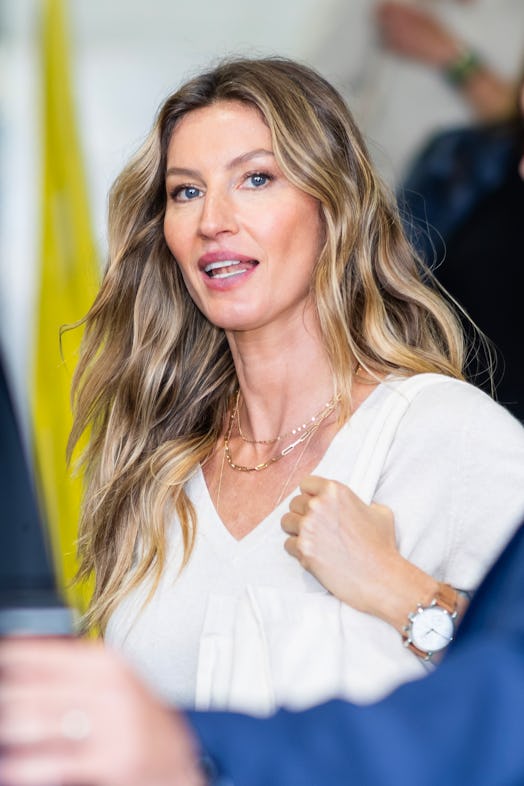 How to ask for teddy bear blonde hair.