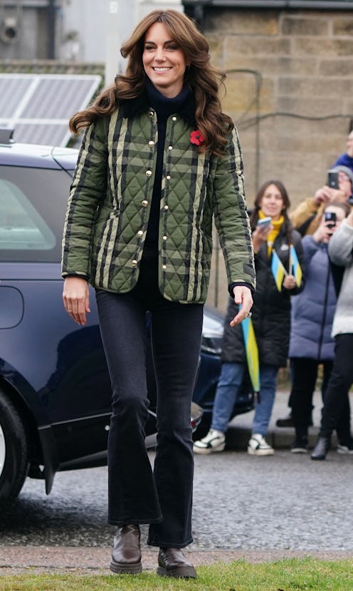 Kate Middleton vibrant suit