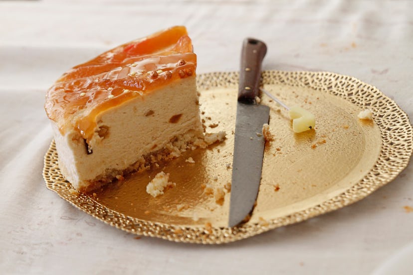 One private chef recommends sending your holiday dinner party guests home with leftovers.