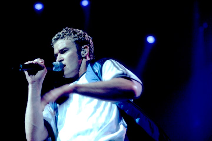 Justin Timberlake of the music group N'Sync perform on stage at the Rosemont Horizon in Rosemont, Il...