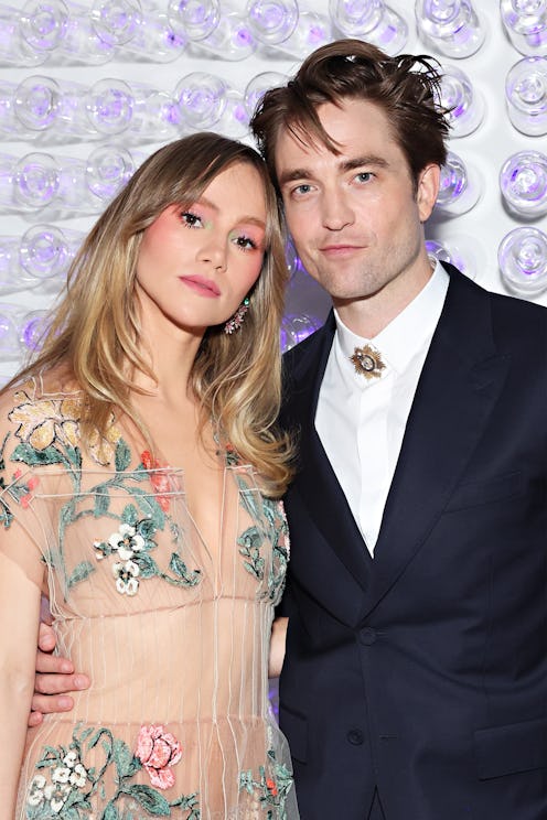 Suki Waterhouse pregnancy announcement sparkly mini dress