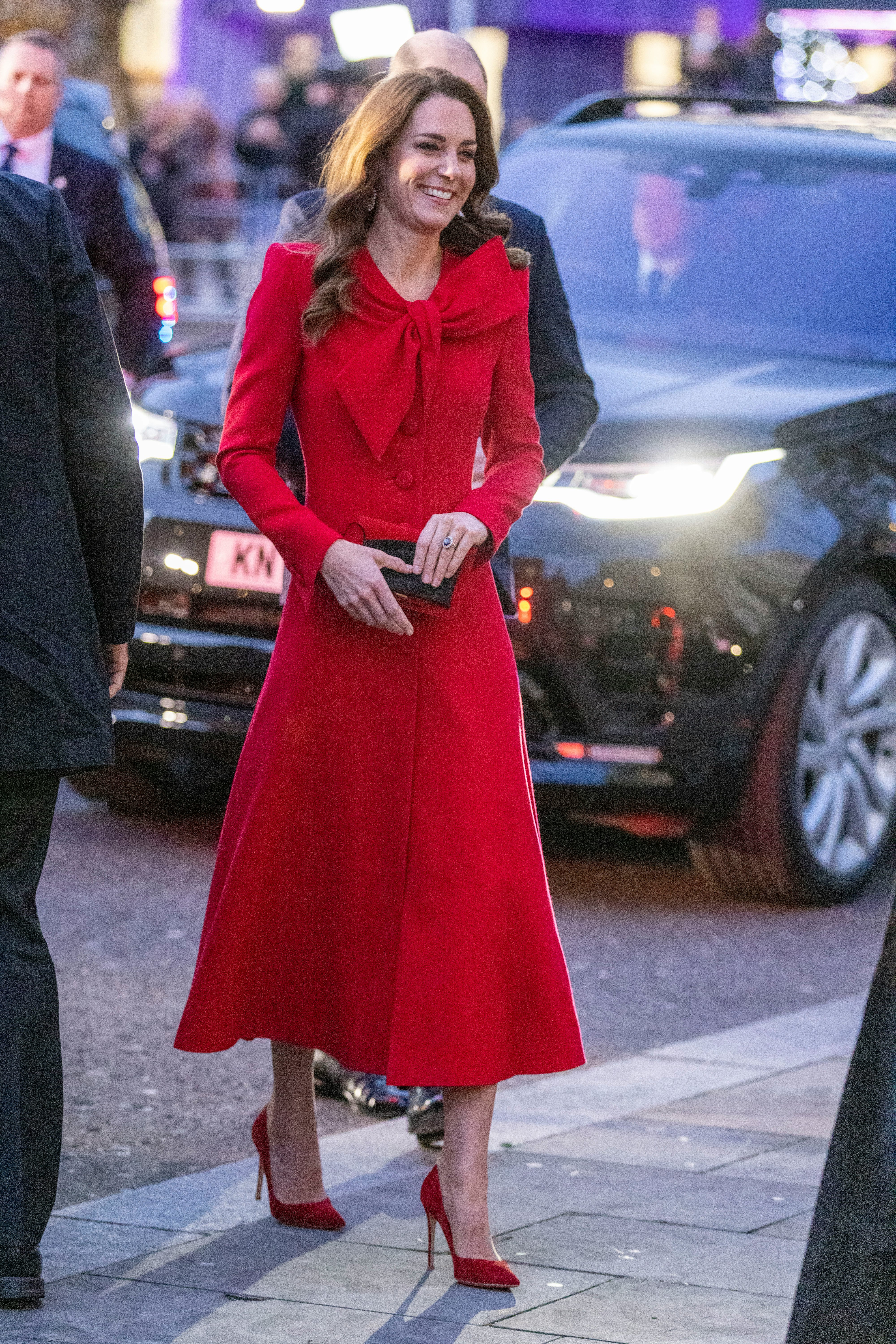 Kate middleton hotsell red coat dress