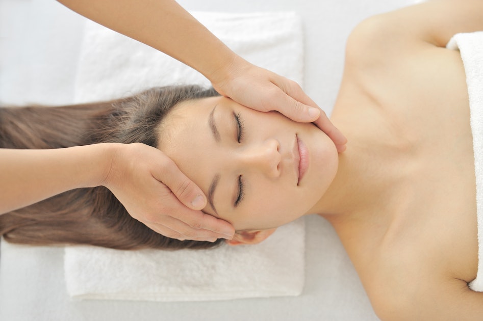 Relaxing Head & Shoulder Massage - Advanced Aesthetics