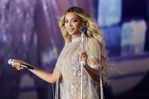 WARSAW, POLAND - JUNE 27: (EDITORIAL USE ONLY)(EXCLUSIVE COVERAGE) Beyoncé performs onstage during t...