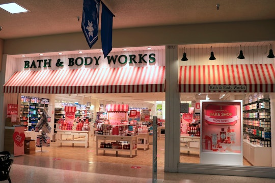 Entrance to Bath and Body Works store in indoor mall, Idaho. (Photo by: Don and Melinda Crawford/UCG...