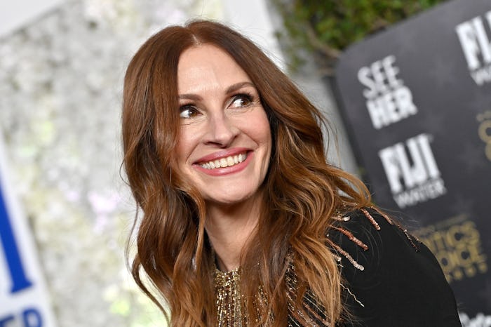 LOS ANGELES, CALIFORNIA - JANUARY 15: Julia Roberts attends the 28th Annual Critics Choice Awards at...